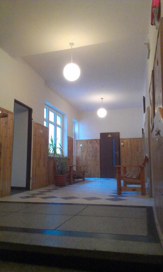 Dom Franciszkanski San Antonio Cracovie Extérieur photo